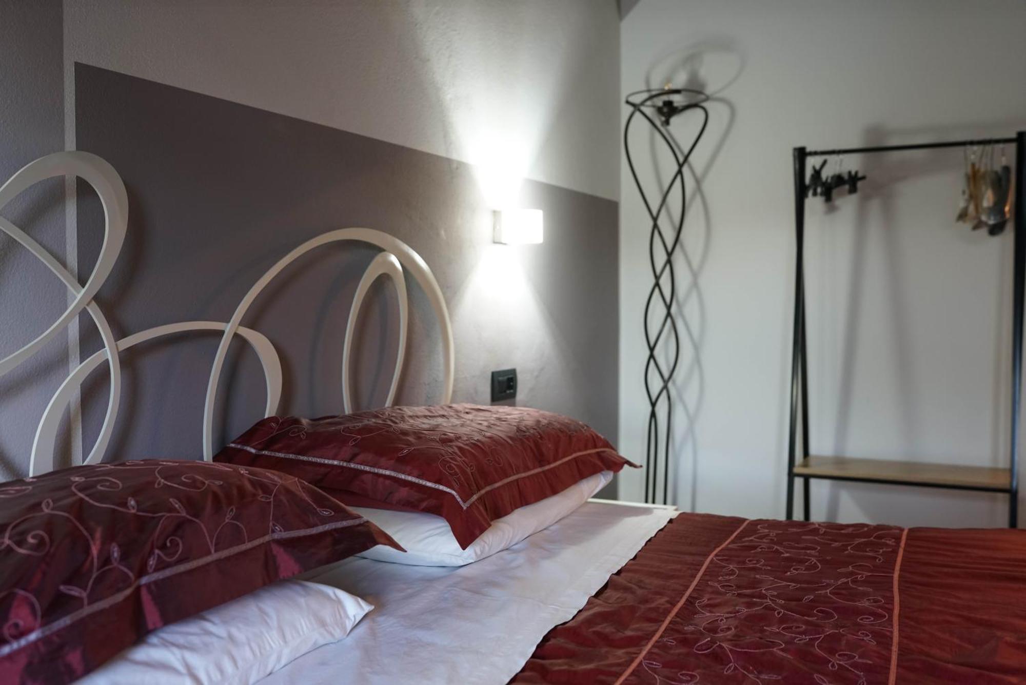 Portola La Vecchia Dimora Villa Roncola ภายนอก รูปภาพ