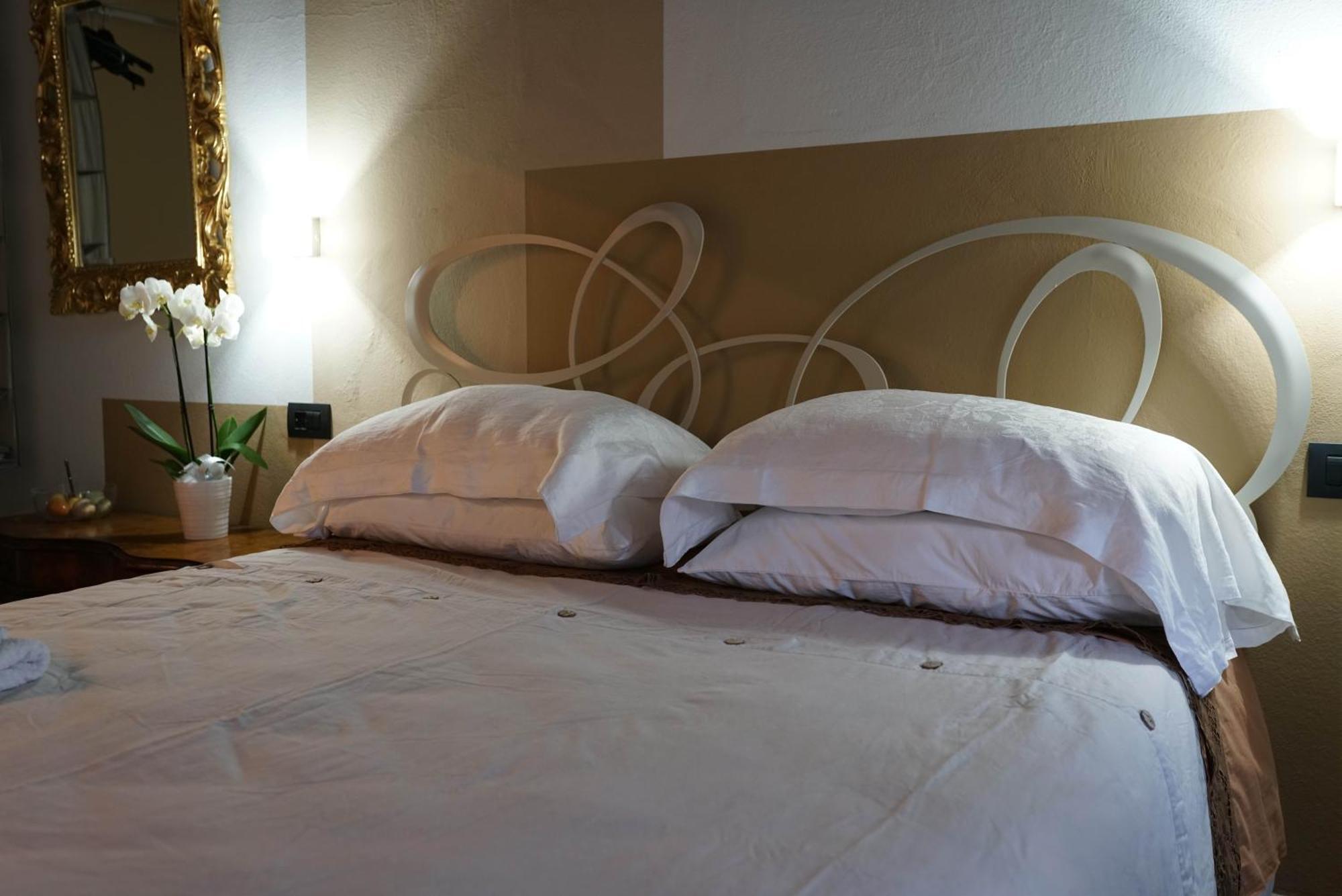 Portola La Vecchia Dimora Villa Roncola ภายนอก รูปภาพ