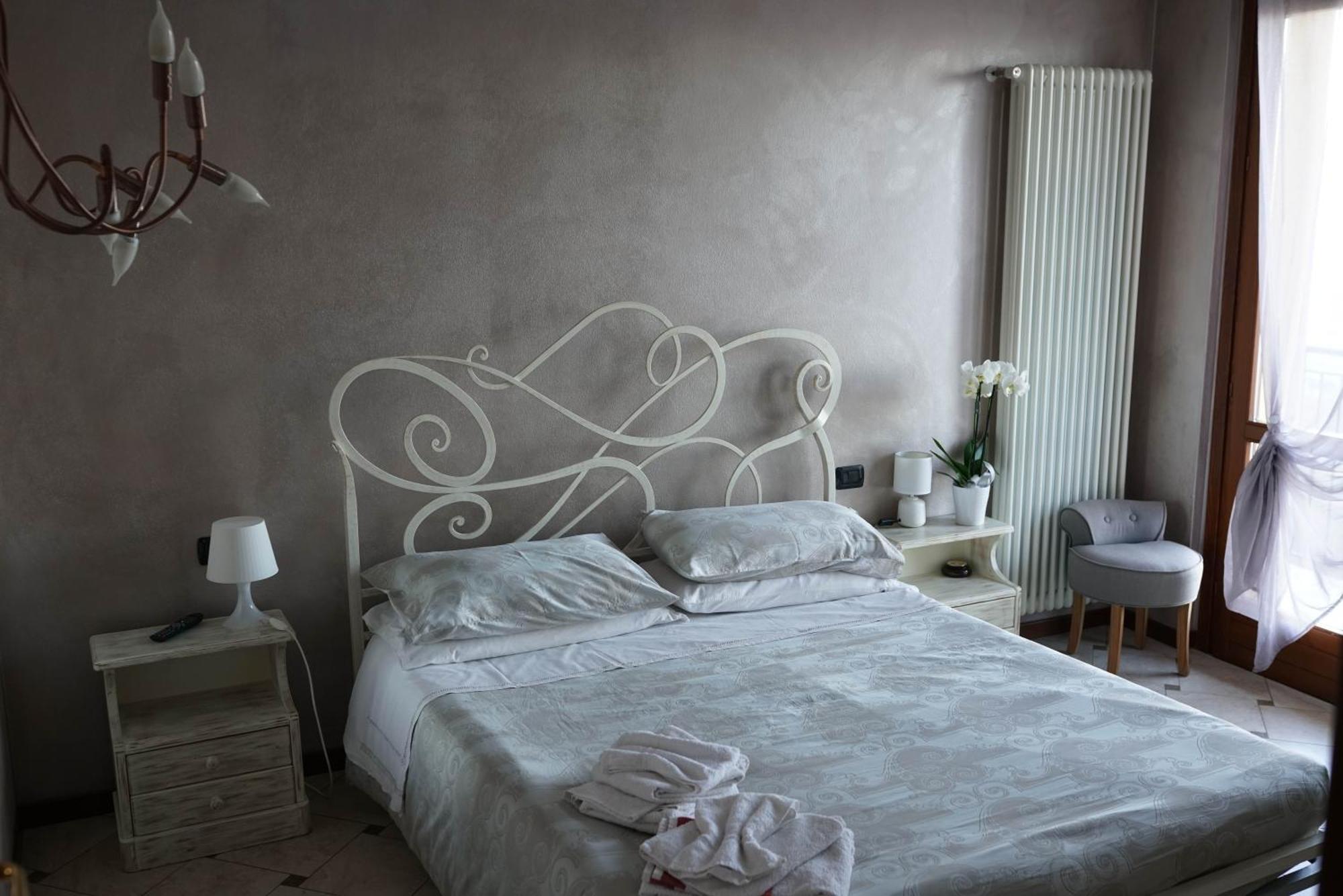 Portola La Vecchia Dimora Villa Roncola ภายนอก รูปภาพ