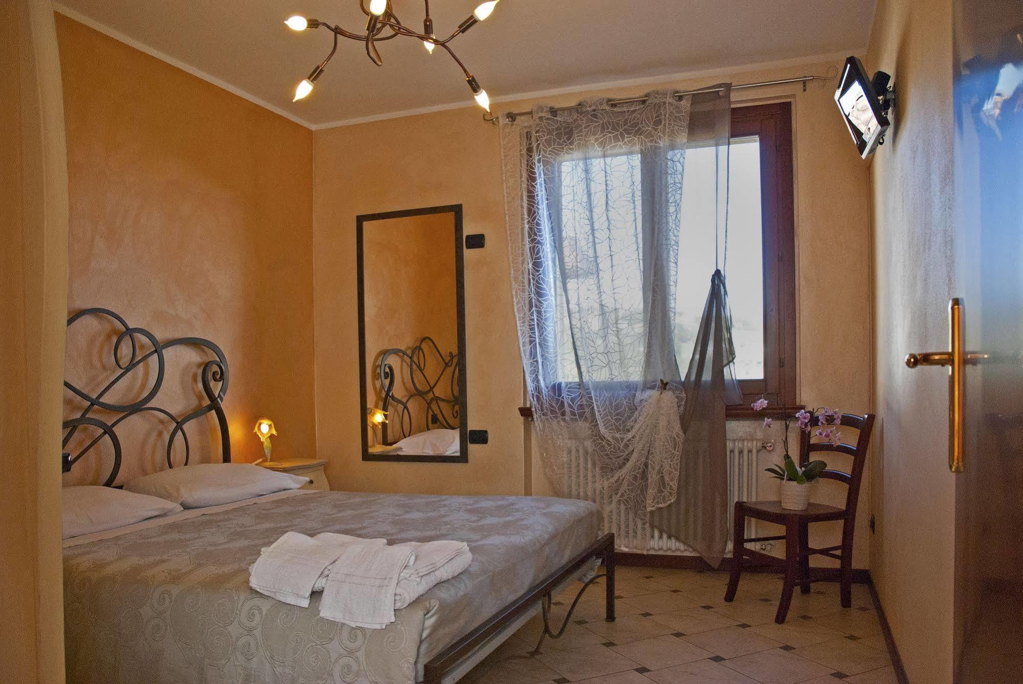 Portola La Vecchia Dimora Villa Roncola ภายนอก รูปภาพ